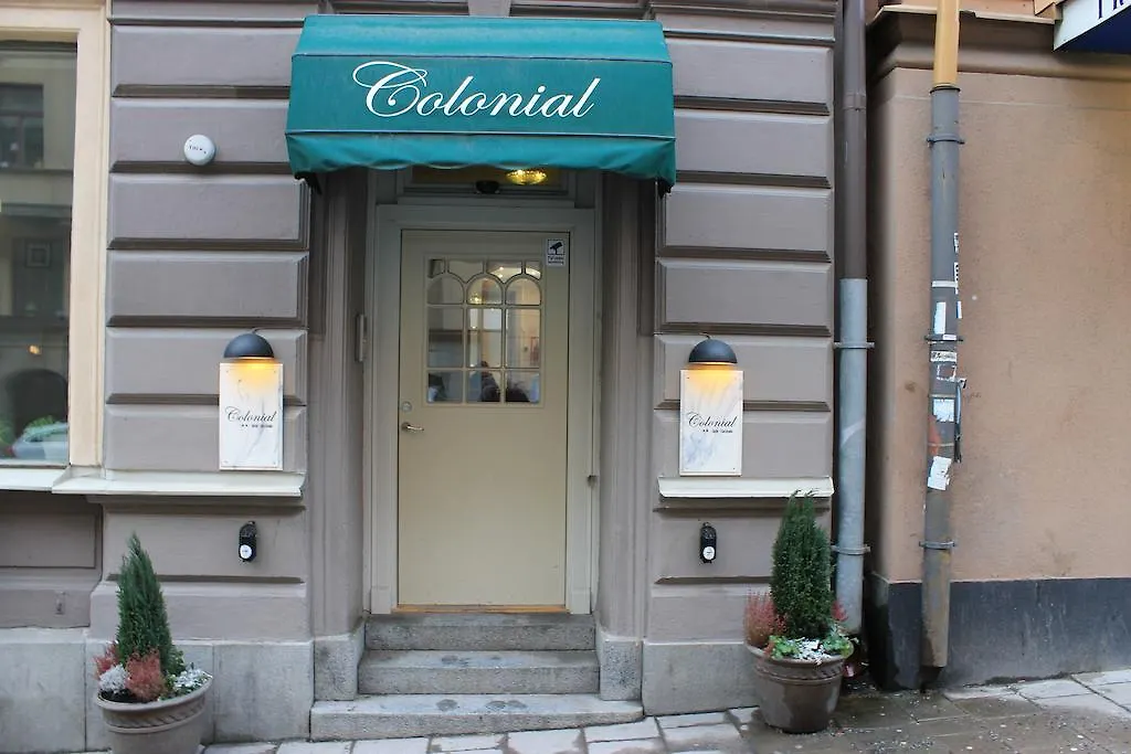 Colonial Hostel contacts